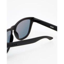 HAWKERS Lunettes De Soleil Pour Homme Et Femme ONE CARBON Black Daylight 11 HAWKERS Lunettes De Soleil Pour Homme Et Femme ONE CARBON Black Daylight -Plongée Série Magasin lunettes de soleil pour homme et femme one carbon black daylight 2