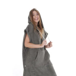 Poncho Surf | Vert | Sans Manches | Taille Moyenne -Plongée Série Magasin poncho surf vert sans manches taille moyenne 3